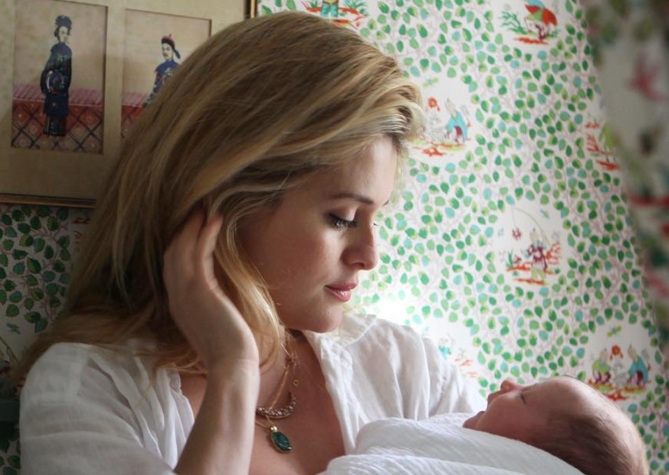 Daphne Oz Shares Photo Of Her Postpartum Body ‘there Is No Bounce Back 