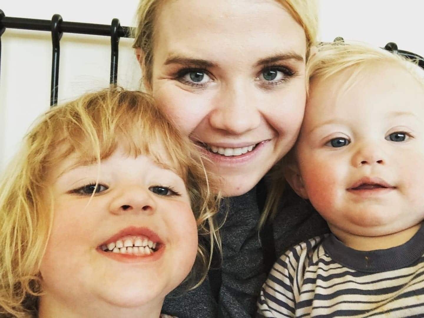 Elizabeth Smart with her kids