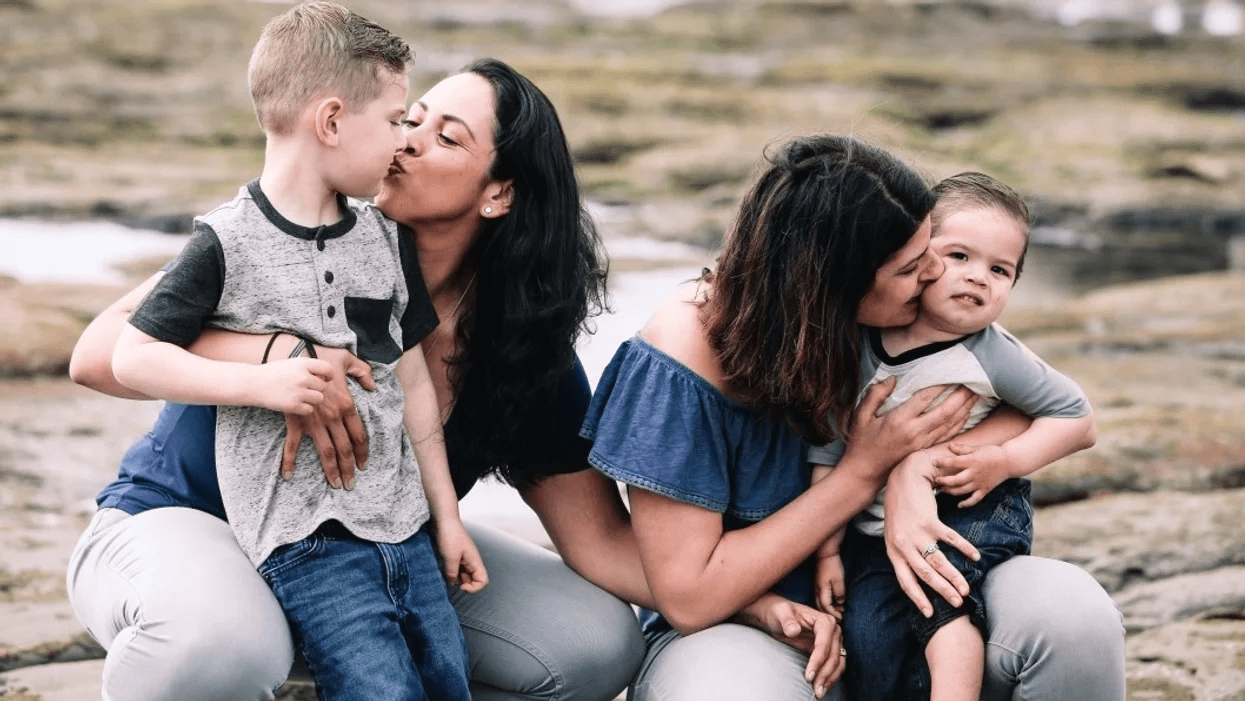 Lesbian Mom And Daughters