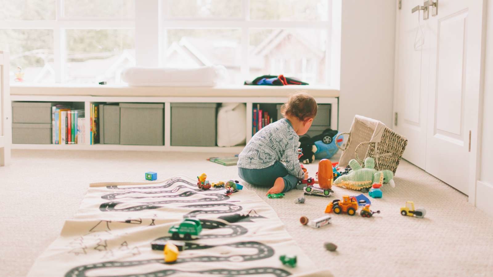 when it feels like the clutter never ceases 12 ways to tame your living spaces featured Motherly