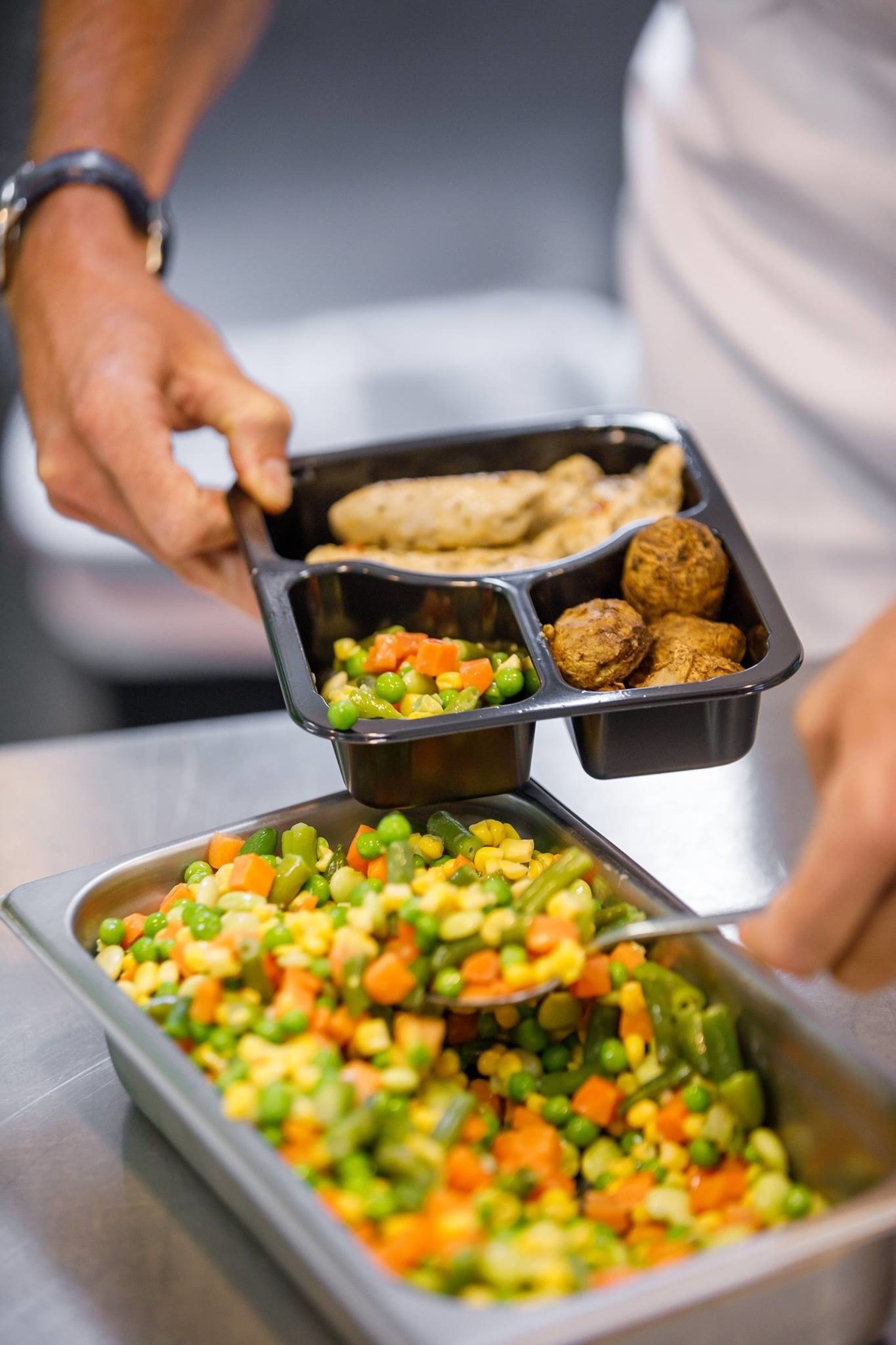 indiana school reduces cafeteria food waste and feeds hungry kids featured