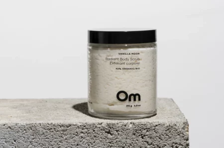 Om Skin Vanilla Moon Radiant Body Scrub