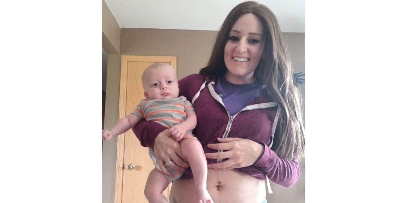 mom taking selfie with baby - essay on postpartum depression