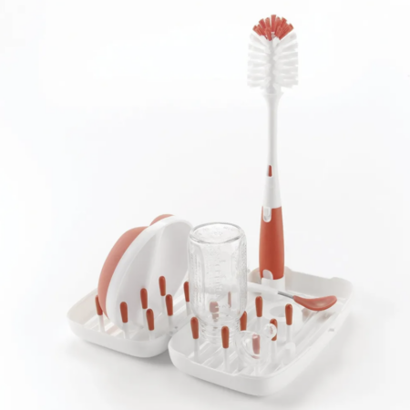 OXO Tot Bottle Brush with Stand, Parents in the know say this Bottle  Cleaning Brush is a registry essential. Find more game-changing gear on the  blog:  By OXO Tot