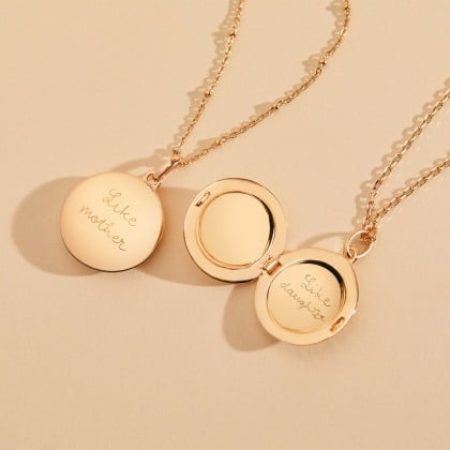 Merci Maman Personalized Locket Necklace