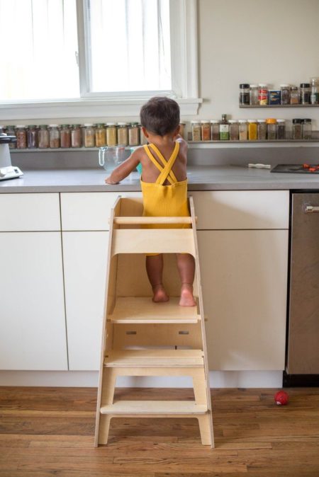 sprout sous chef toddler tower
