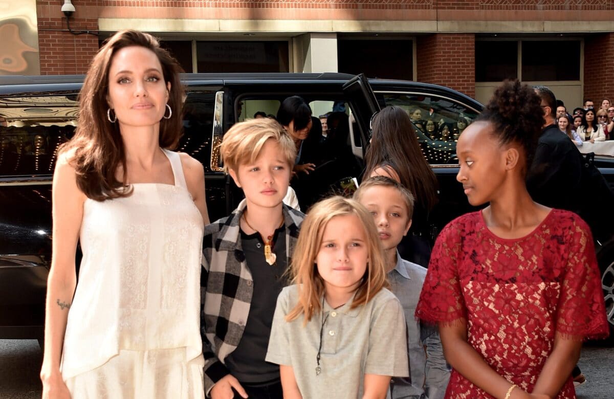 This photo of Angelina Jolie & her kids will make you feel OLD
