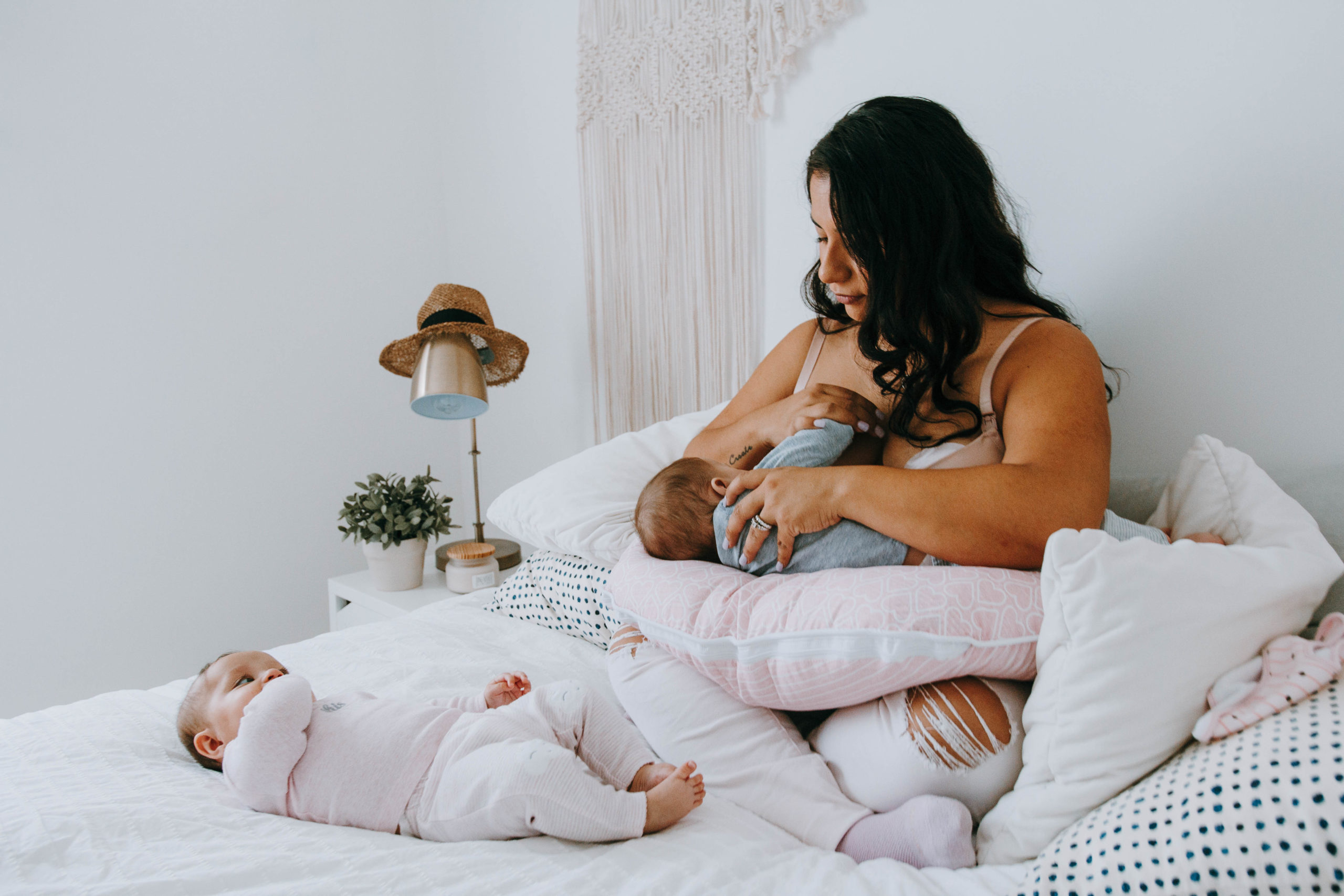 Can I take medication while breastfeeding? What every mama should know