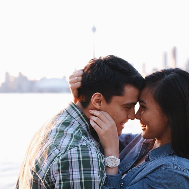 couple kissing