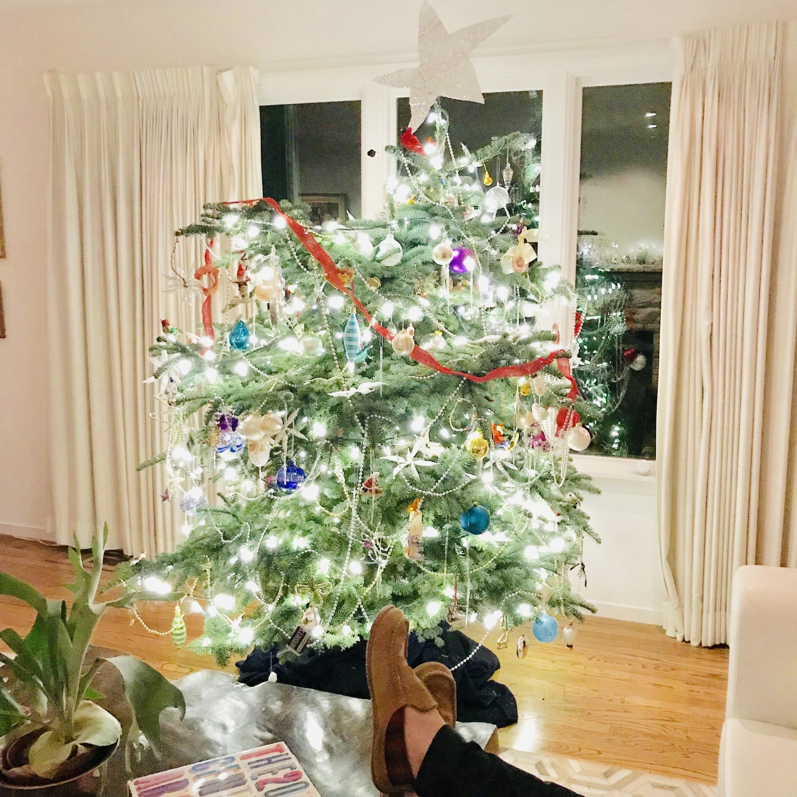 christmas tree- ugly christmas tree