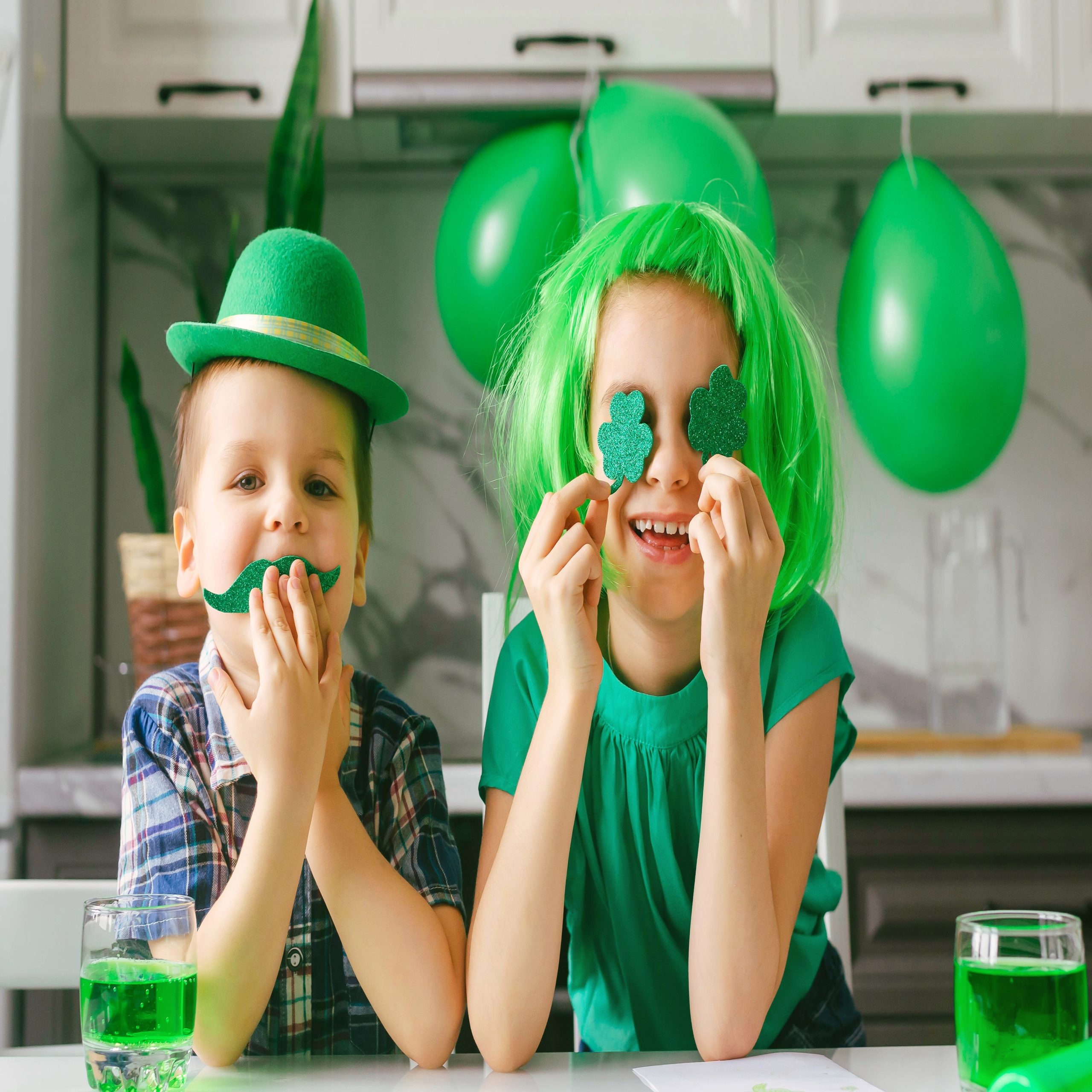 st. patrick's day kids getting ready for st. patrick's day coloring pages