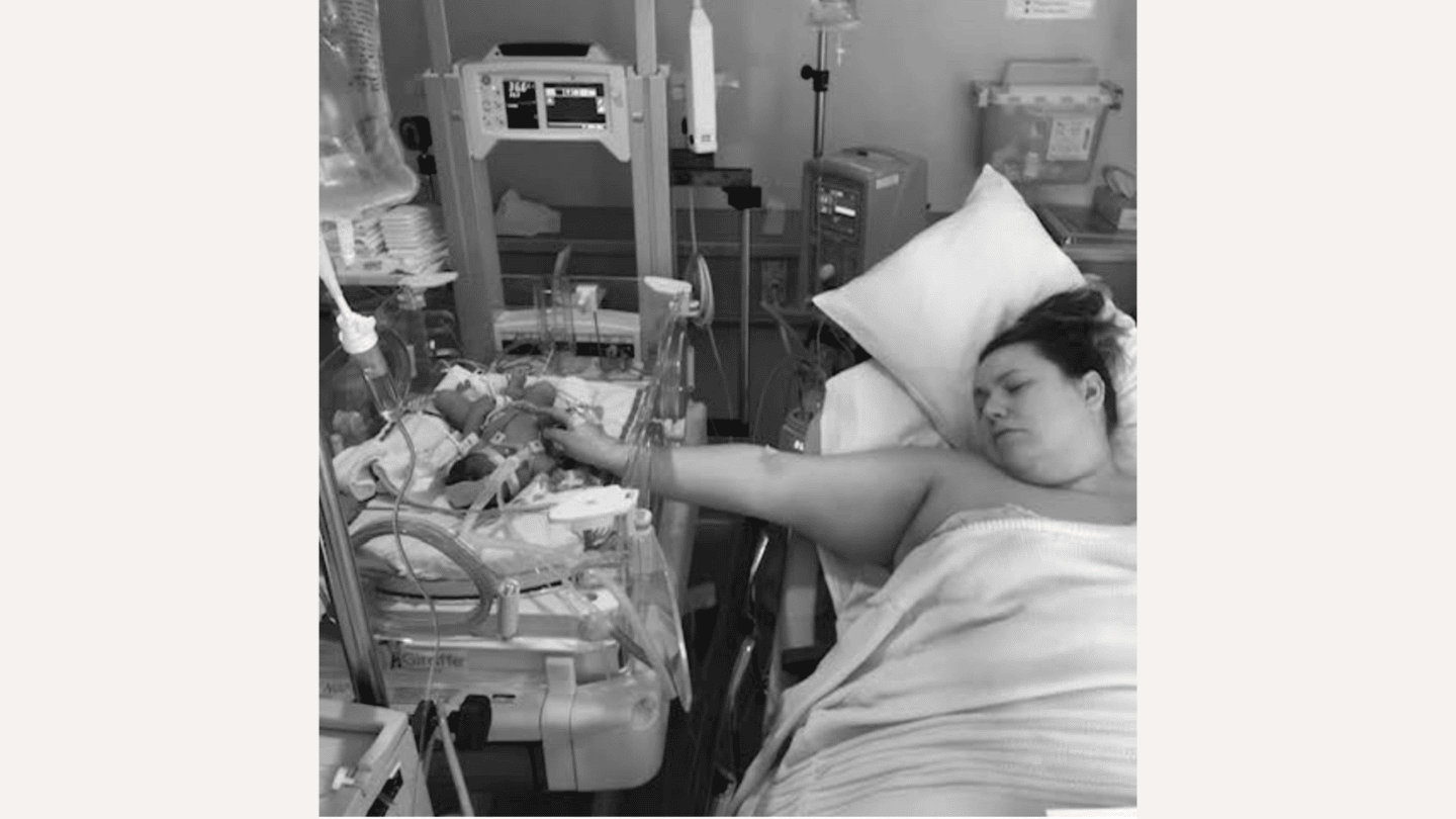 premature birth: mom with newborn