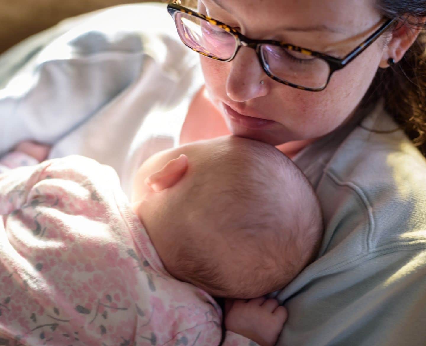 mom with newborn baby