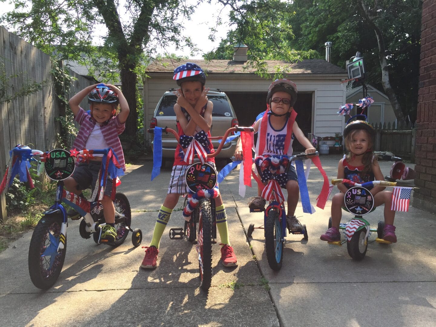 4th of july bike parade t20 g14nkd Motherly