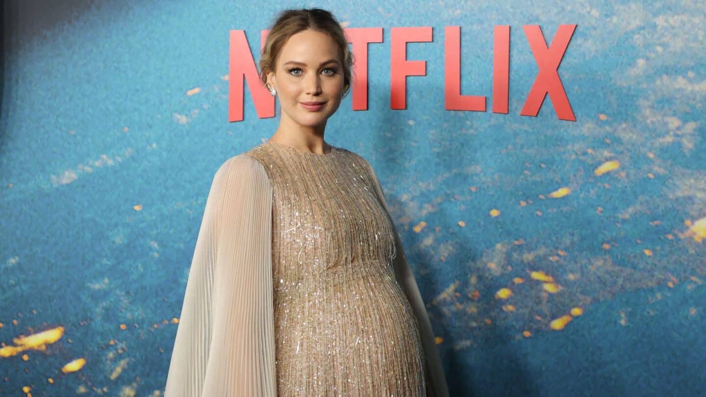 Jennifer Lawrence pregnant at 'Don't Look Up' premiere