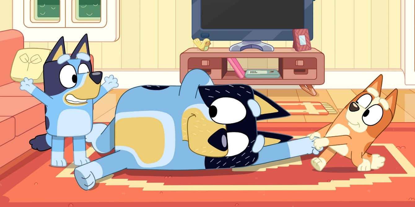 bluey and bingo playing with Bandit - best bluey episodes for parents