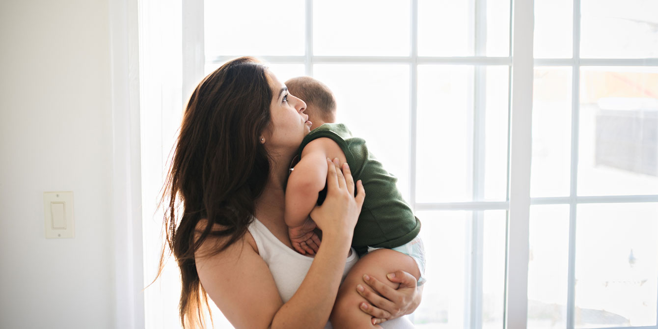 mom soothing baby - encouragement for moms