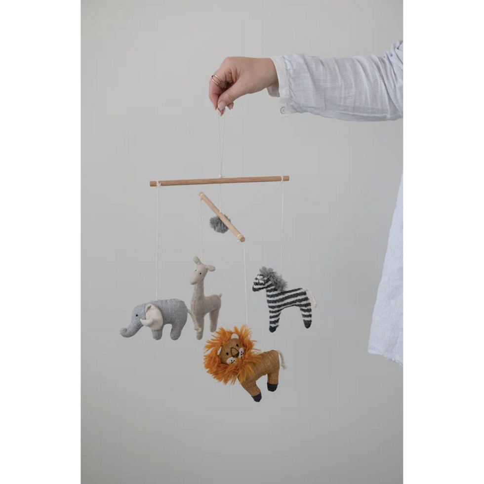 6 stylish mobiles that will complete your baby’s nursery 6 stylish mobiles that will complete your babys nursery 5