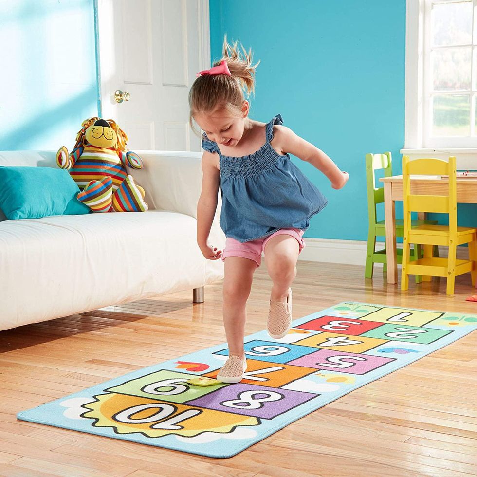 melissa-and-doug-hopscotch-rug
