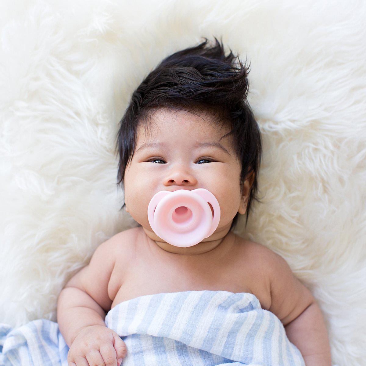 Doddle & Co. blush and lilac pop & go pacifier bundle
