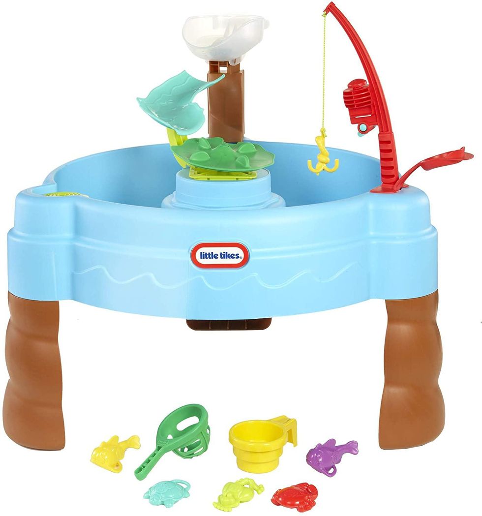 Little Tikes fish and splash water table