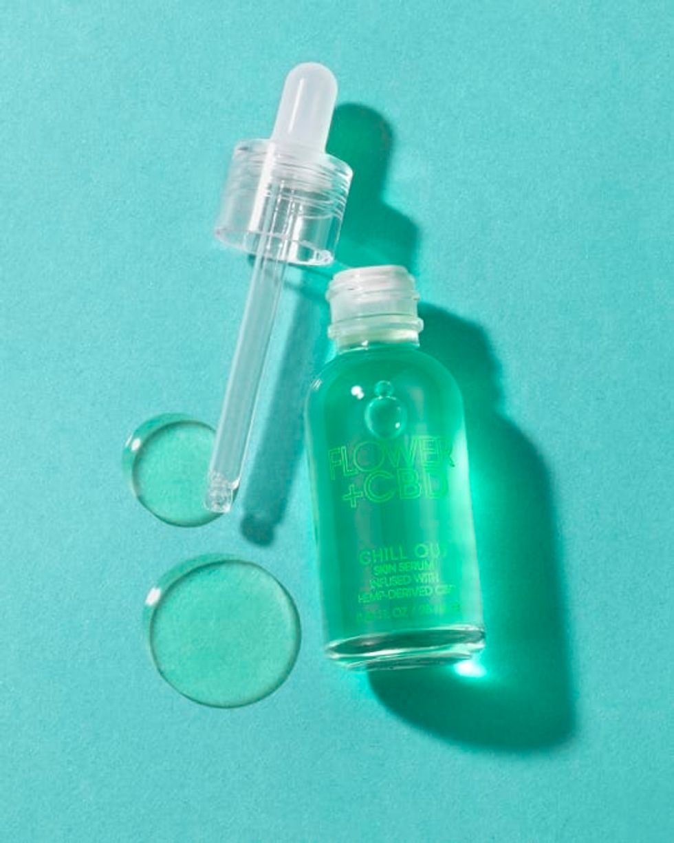 Flower by drew chill out calming skin serum