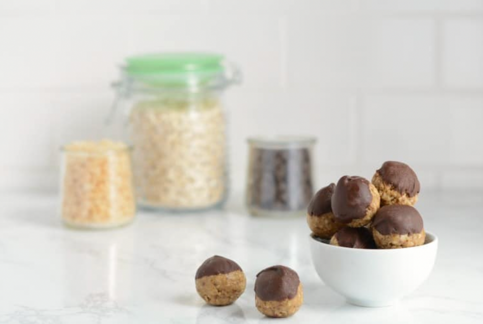 5-Ingredient No-Bake Snack Balls