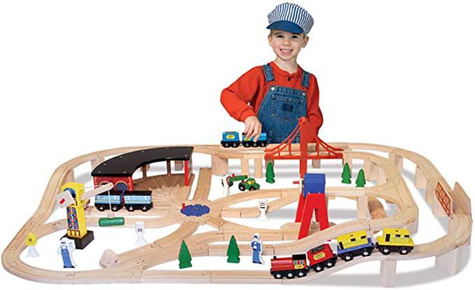 Melissa & Doug Wooden Railway Set, 130 Pieces