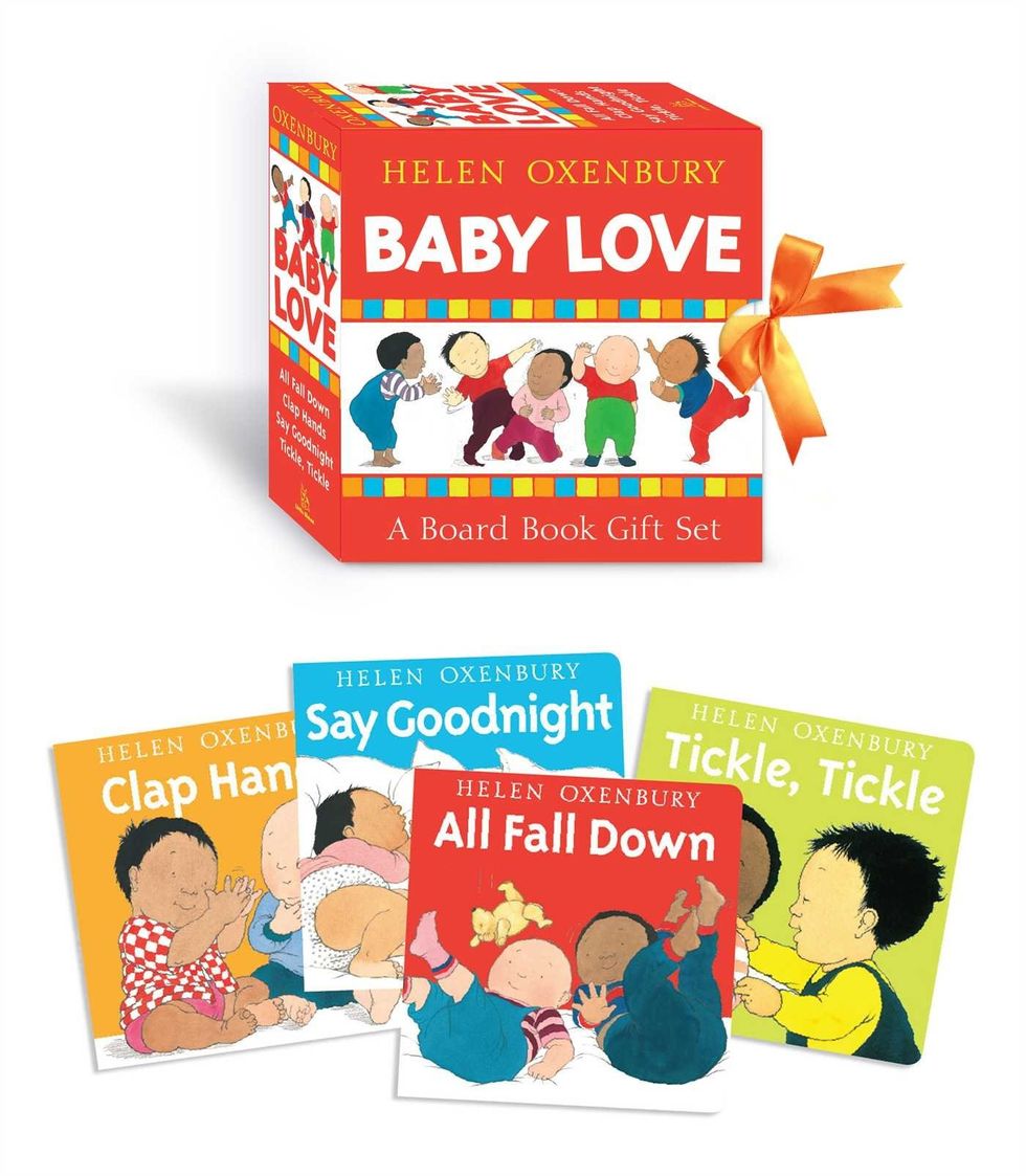 Helen Oxenbury Baby love: a board book gift set