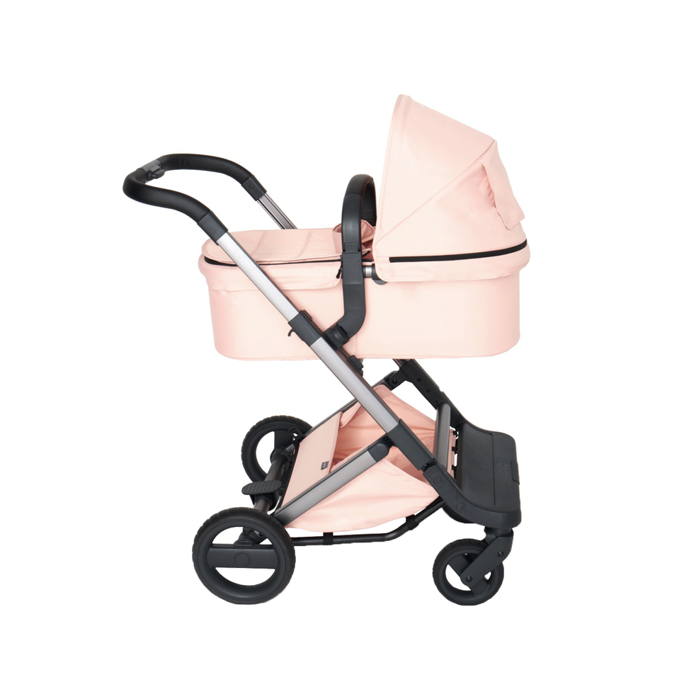 9 brilliant products that help you maintain baby's routine on the go Lalo bassinet