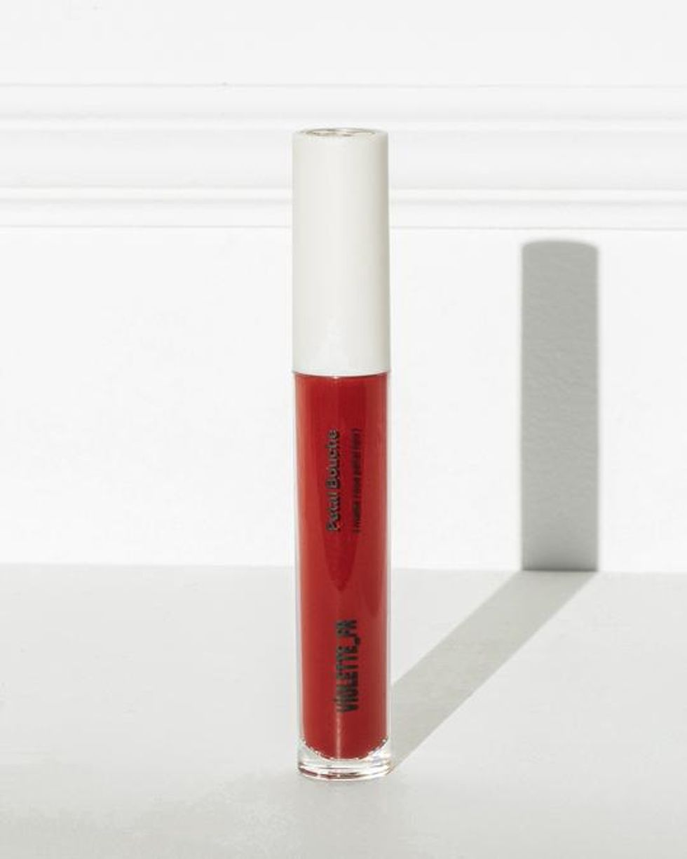 violette-fr-petal-bouche-matte-red-lipstick