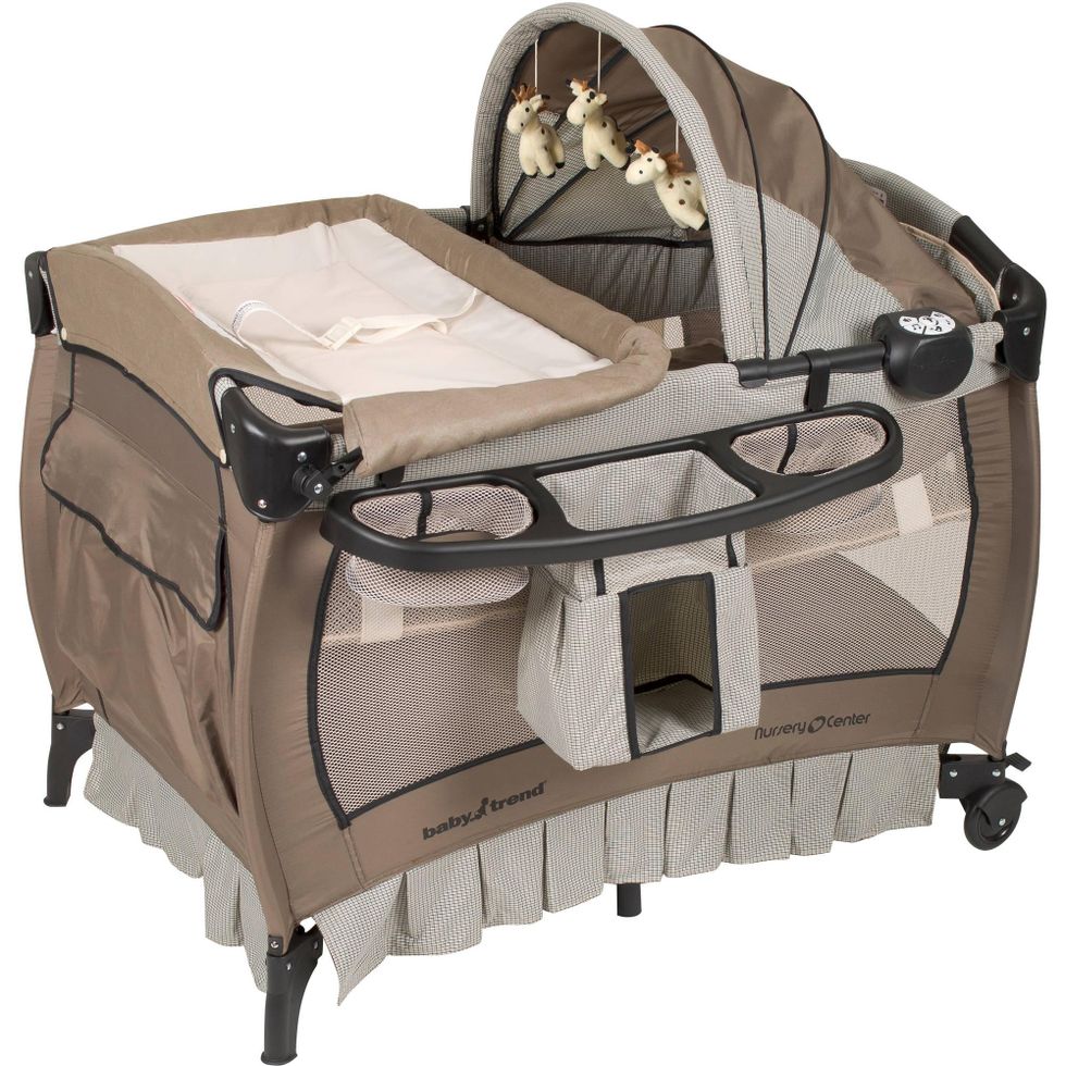 Baby-Trends-Deluxe-II-Nursery-Playard