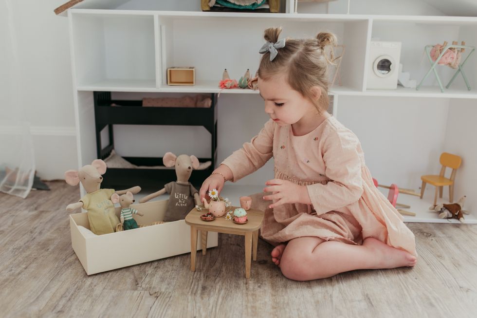 why fewer better toys encourage more creative kids 0 Motherly